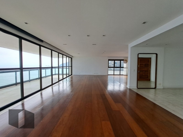 Apartamento para alugar com 4 quartos, 264m² - Foto 4