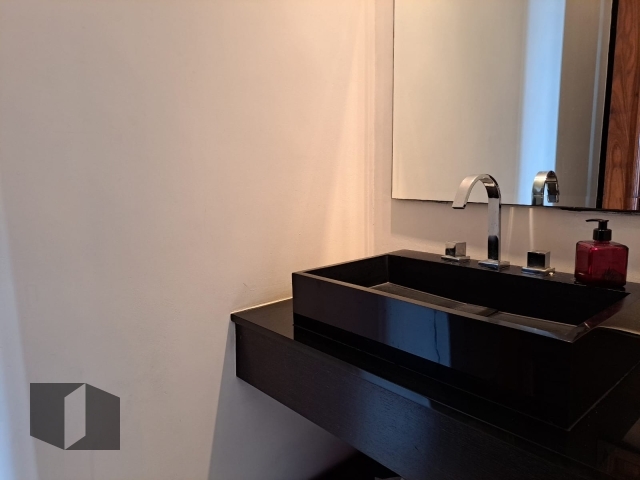 Apartamento para alugar com 4 quartos, 264m² - Foto 12