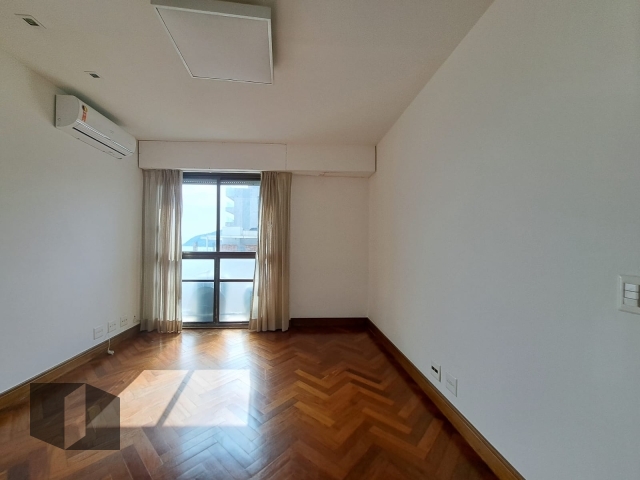 Apartamento para alugar com 4 quartos, 264m² - Foto 16