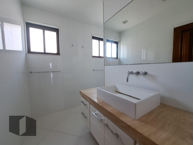 Apartamento para alugar com 4 quartos, 264m² - Foto 29