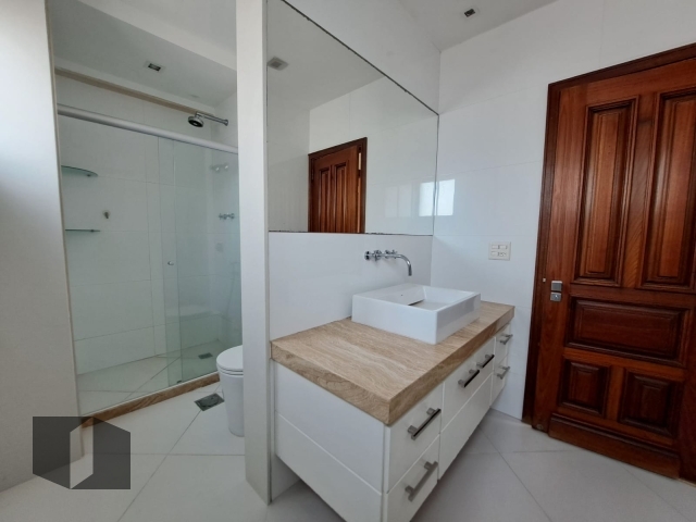 Apartamento para alugar com 4 quartos, 264m² - Foto 30