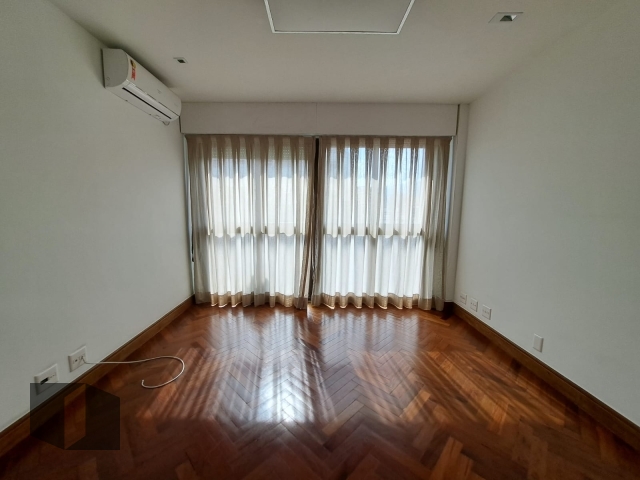 Apartamento para alugar com 4 quartos, 264m² - Foto 25