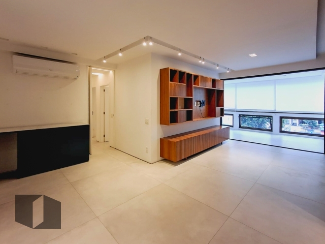 Apartamento para alugar com 3 quartos, 127m² - Foto 2