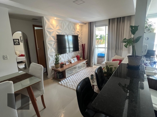 Apartamento à venda com 3 quartos, 83m² - Foto 2