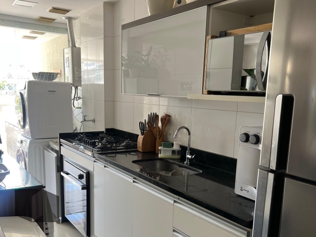 Apartamento à venda com 3 quartos, 83m² - Foto 13