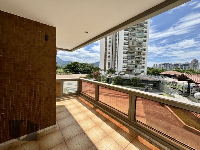 Apartamento à venda com 2 quartos, 100m² - Foto 1