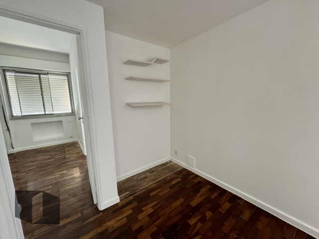 Apartamento à venda com 2 quartos, 100m² - Foto 13