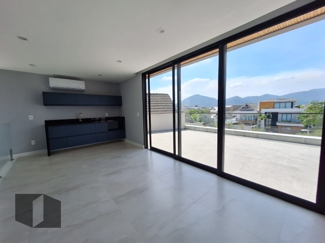 Casa à venda com 5 quartos, 358m² - Foto 15