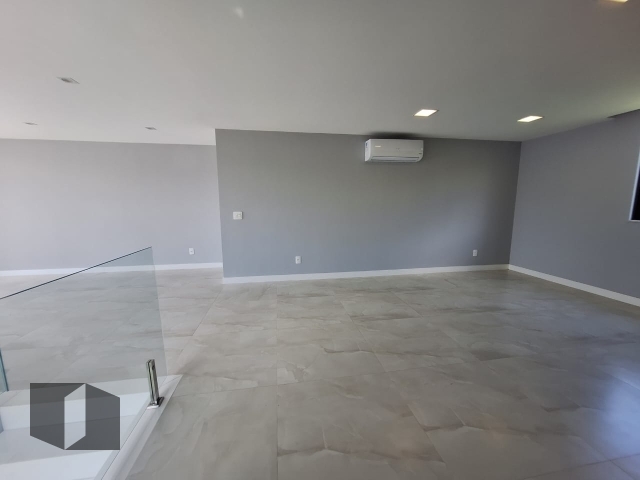 Casa à venda com 5 quartos, 358m² - Foto 14