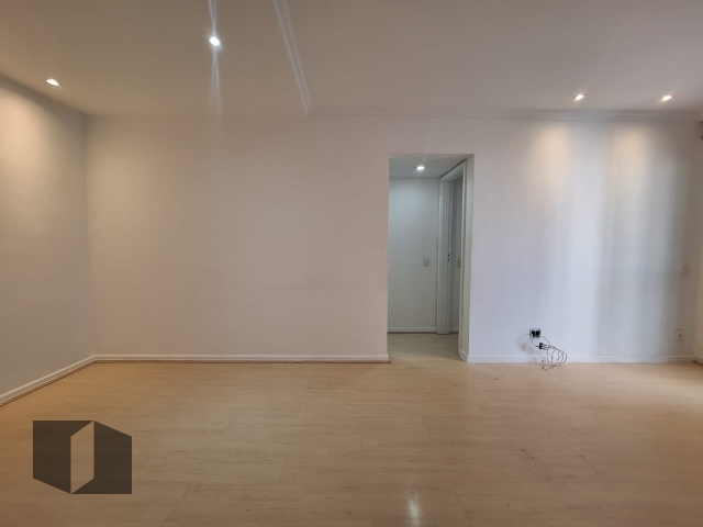 Apartamento à venda com 2 quartos, 96m² - Foto 4