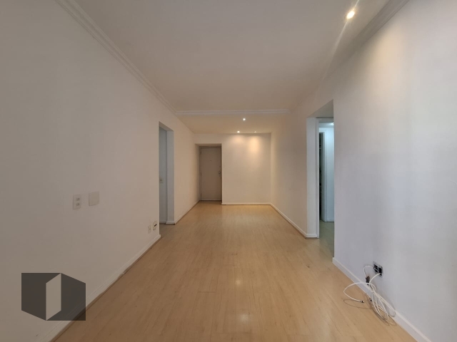 Apartamento à venda com 2 quartos, 96m² - Foto 2