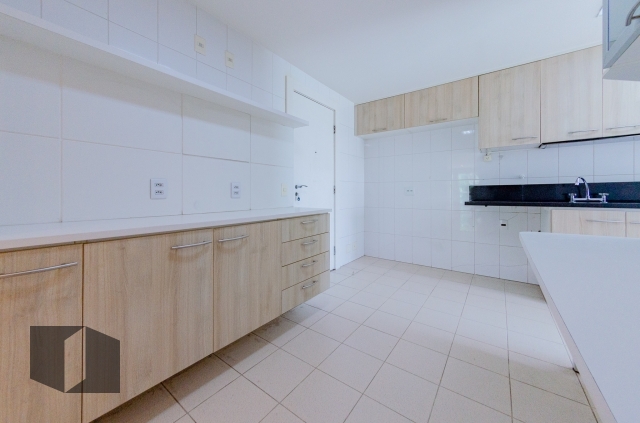 Apartamento à venda com 4 quartos, 171m² - Foto 25