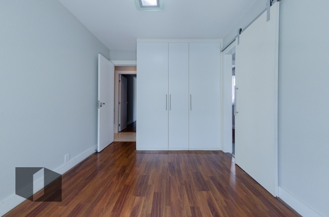 Apartamento à venda com 4 quartos, 171m² - Foto 11