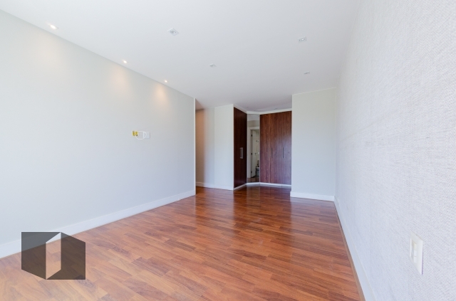 Apartamento à venda com 4 quartos, 171m² - Foto 9