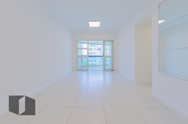 Apartamento à venda com 3 quartos, 99m² - Foto 3