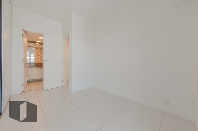 Apartamento à venda com 3 quartos, 99m² - Foto 17