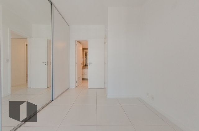 Apartamento à venda com 3 quartos, 99m² - Foto 18