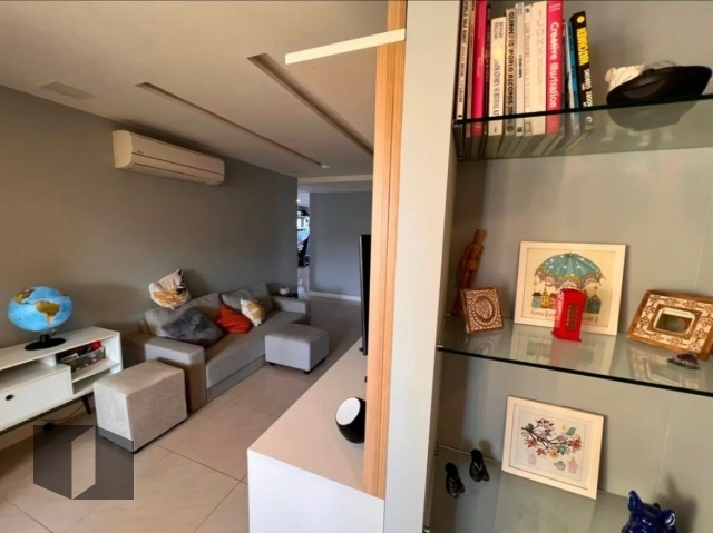 Apartamento para alugar com 4 quartos, 262m² - Foto 6