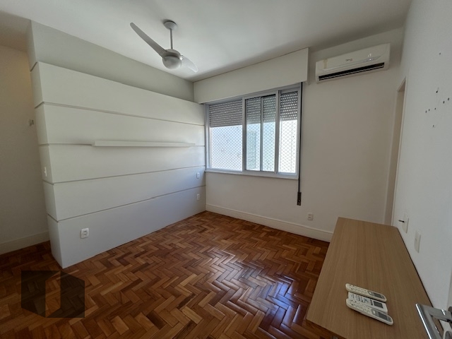 Apartamento à venda com 3 quartos, 90m² - Foto 12