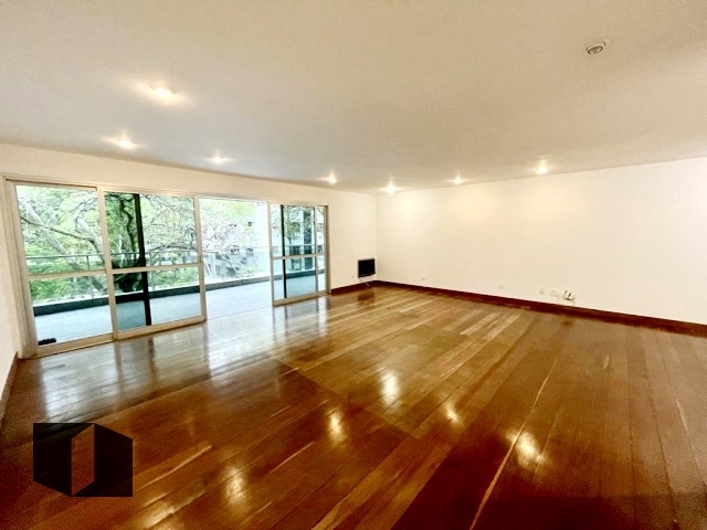 Apartamento à venda com 4 quartos, 245m² - Foto 4