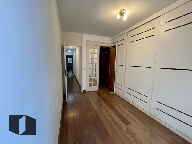 Apartamento à venda com 4 quartos, 245m² - Foto 15