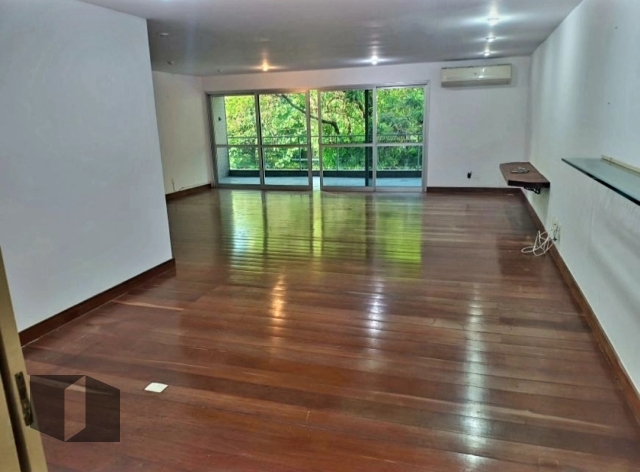 Apartamento à venda com 4 quartos, 245m² - Foto 5