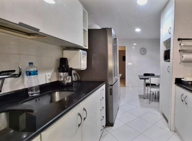 Apartamento à venda com 4 quartos, 184m² - Foto 20