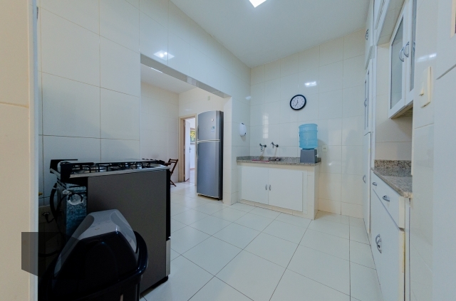 Apartamento à venda com 5 quartos, 280m² - Foto 32