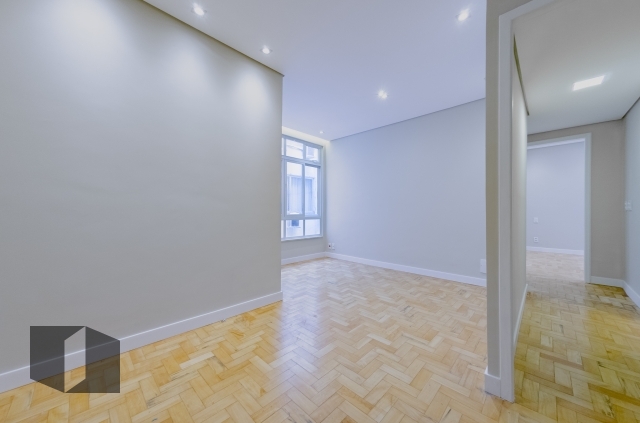 Apartamento à venda com 2 quartos, 64m² - Foto 3