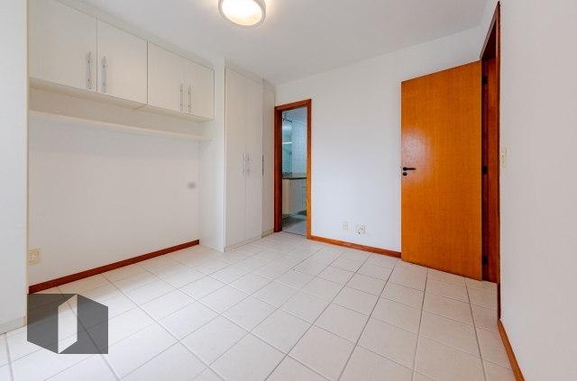 Apartamento à venda com 2 quartos, 96m² - Foto 8