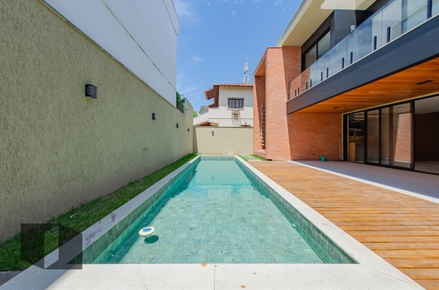 Casa à venda com 5 quartos, 353m² - Foto 7