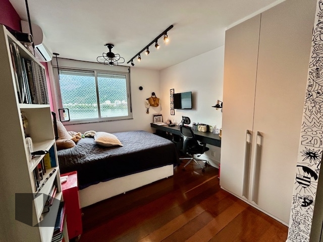 Apartamento à venda com 4 quartos, 181m² - Foto 9