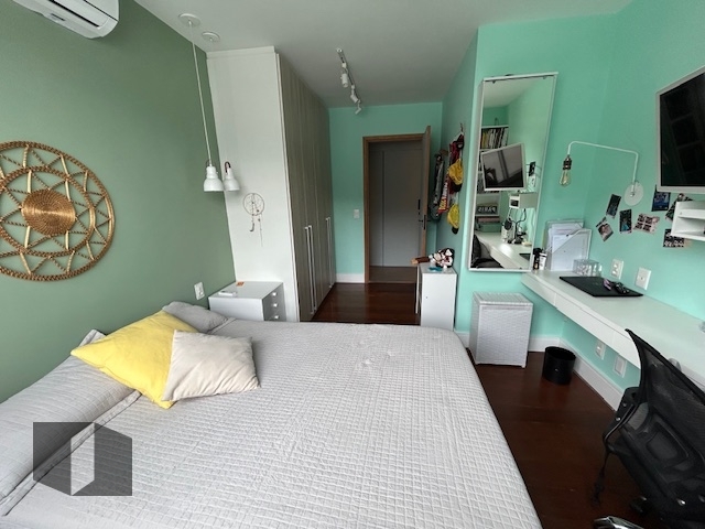 Apartamento à venda com 4 quartos, 181m² - Foto 13