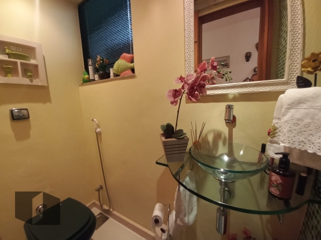 Apartamento à venda com 3 quartos, 180m² - Foto 8