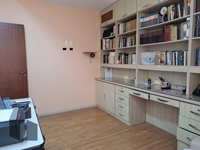 Apartamento para alugar com 4 quartos, 137m² - Foto 14