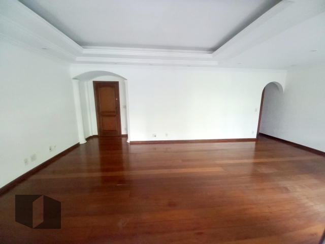 Apartamento à venda com 3 quartos, 139m² - Foto 4