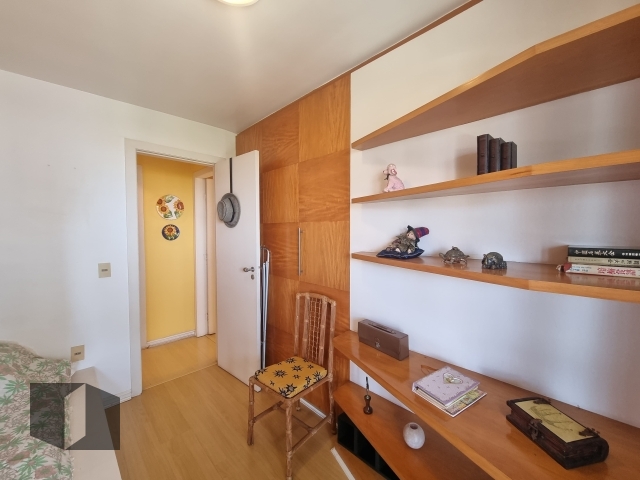 Apartamento à venda com 2 quartos, 70m² - Foto 9