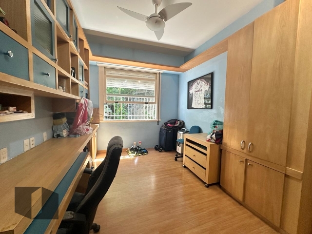 Apartamento à venda com 4 quartos, 200m² - Foto 10