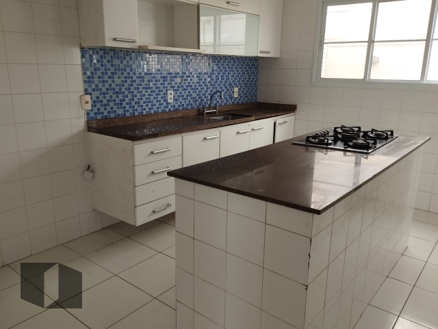 Casa para alugar com 4 quartos, 213m² - Foto 6