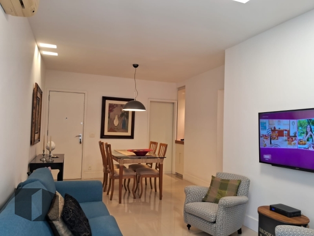 Apartamento à venda com 2 quartos, 96m² - Foto 1