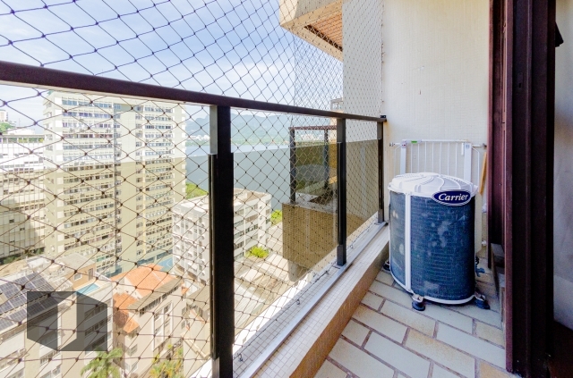 Apartamento à venda com 3 quartos, 170m² - Foto 4