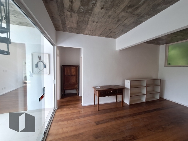 Casa para alugar com 4 quartos, 600m² - Foto 33