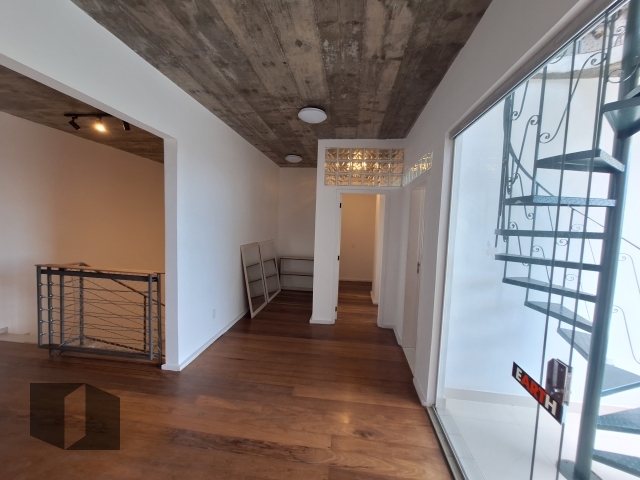 Casa para alugar com 4 quartos, 600m² - Foto 34