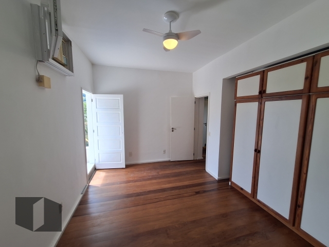 Casa para alugar com 4 quartos, 600m² - Foto 36