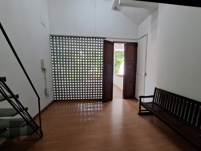 Casa para alugar com 4 quartos, 600m² - Foto 56