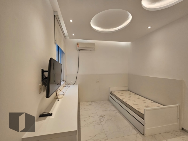 Apartamento à venda com 3 quartos, 155m² - Foto 22