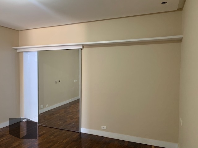 Apartamento para alugar com 3 quartos, 129m² - Foto 13