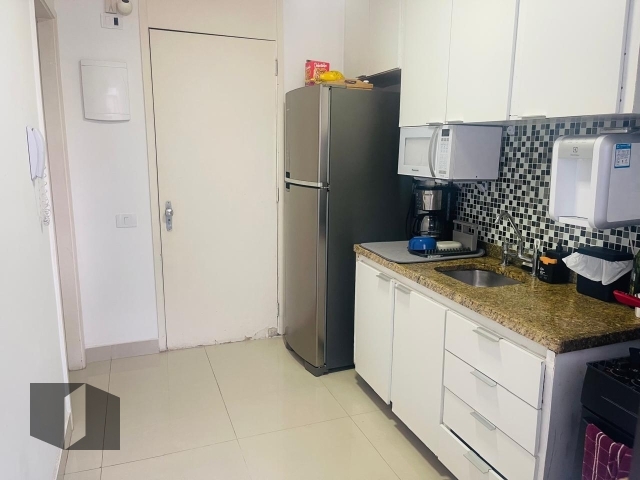 Apartamento à venda com 1 quarto, 73m² - Foto 13