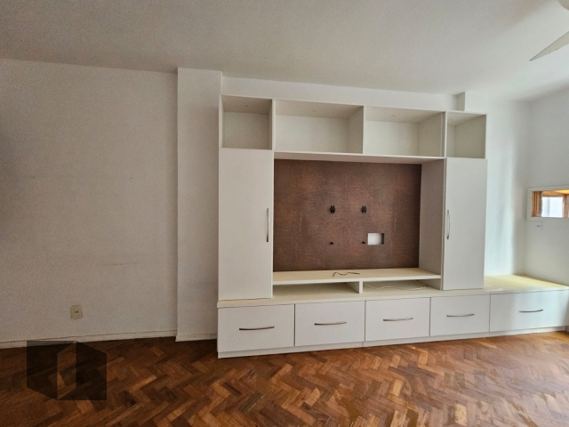 Apartamento à venda com 3 quartos, 101m² - Foto 2