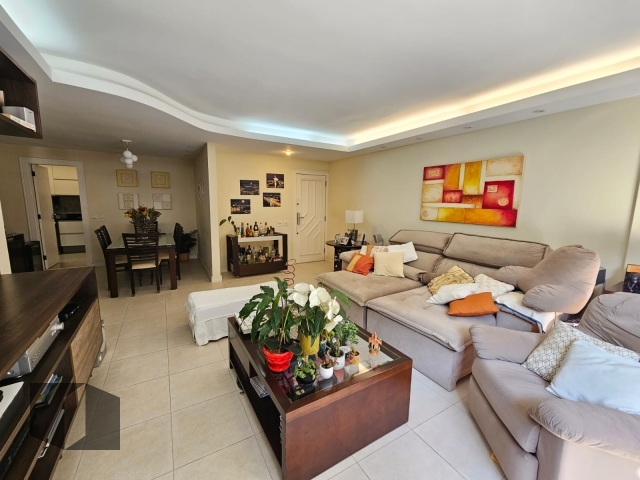 Apartamento à venda com 3 quartos, 125m² - Foto 4